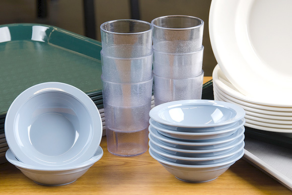 Plastic Dinnerware